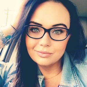 Meet your Posher, Maggie